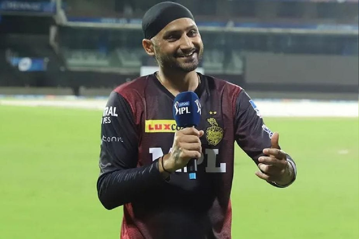 ‘तुझ्या करियरचं झालं ते...’ मनोज तिवारीचं अभिनंदन करताना हरभजननं सांगितली कडवट गोष्ट