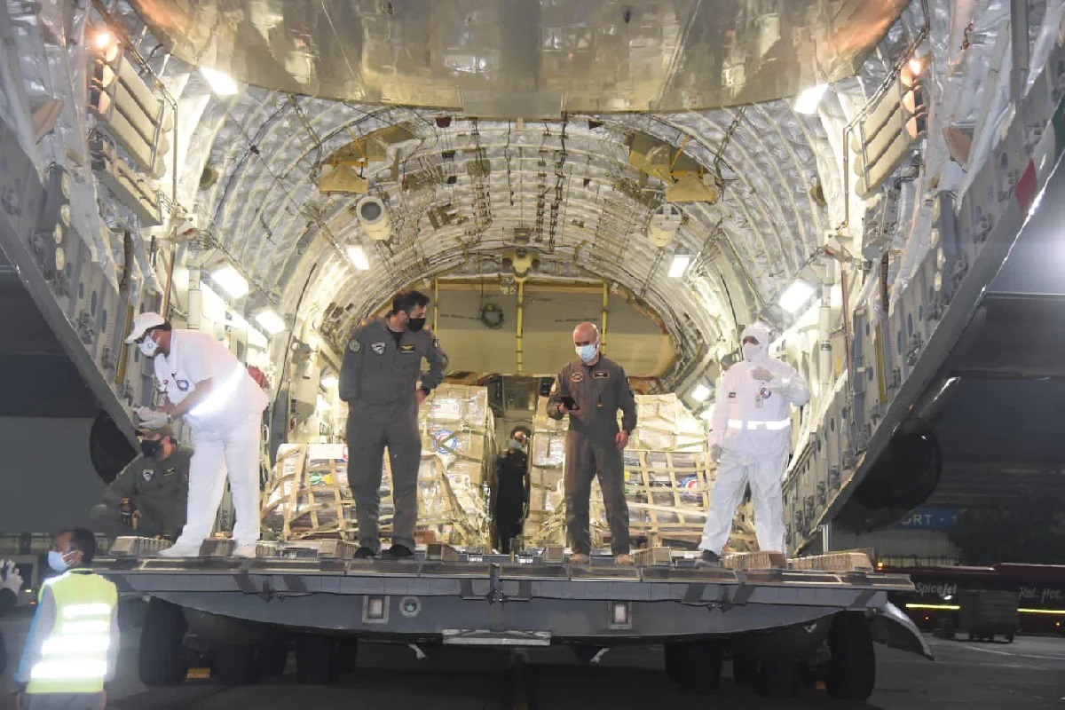 Coronavirus In India: भारतासाठी मदतीचा ओघ! 282 सिलेंडर, 60 ऑक्सिजन कॉन्संट्रेटर्स कुवैतमधून दाखल