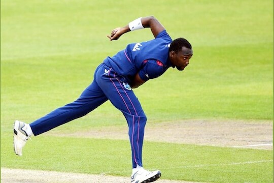 श्रीलंकेनंतर आणखी एका टीममध्ये कोरोनाचा शिरकाव, प्रॅक्टिस स्थगित