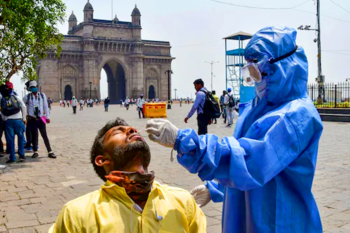 Corona Update : राज्यात रविवारी दोन महिन्यातली नीचांकी रुग्णसंख्या, मृत्यूचा आकडा घटत नसल्याने चिंता कायम