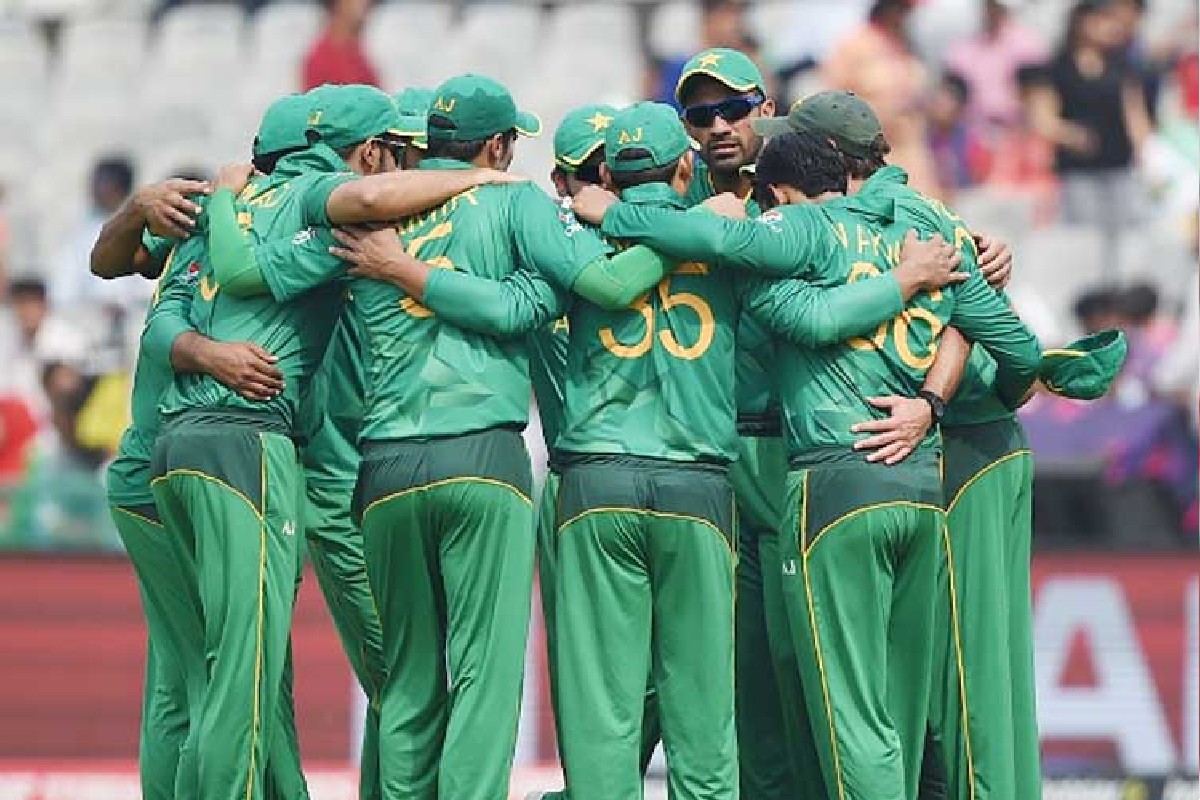 'प्रदर्शनाच्या नाही तर कनेक्शनच्या आधारावर होते सिलेक्शन' पाकिस्तानच्या माजी कॅप्टनचा आरोप