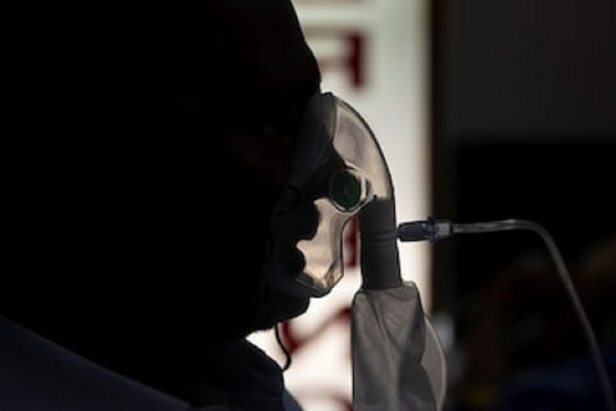 कुत्र्यांमार्फत माणसांमध्ये आलेला Canine Coronavirus व्यक्ती-व्यक्तीमध्ये पसरतो का?