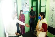 खुर्चीवर कोण बसणार? यावरुन महिला आमदार आणि डॉक्टरमध्ये वाद, घटनेचा VIDEO VIRAL खुर्चीवर कोण बसणार? यावरुन महिला आमदार आणि डॉक्टरमध्ये वाद, घटनेचा VIDEO VIRAL