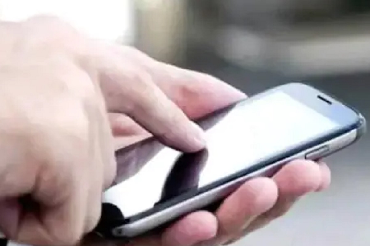 Recharge Plan!केवळ 8 रुपये खर्च करुन दररोज मिळेल 4GB डेटा, फ्री कॉलिंग आणि बरंच काही...