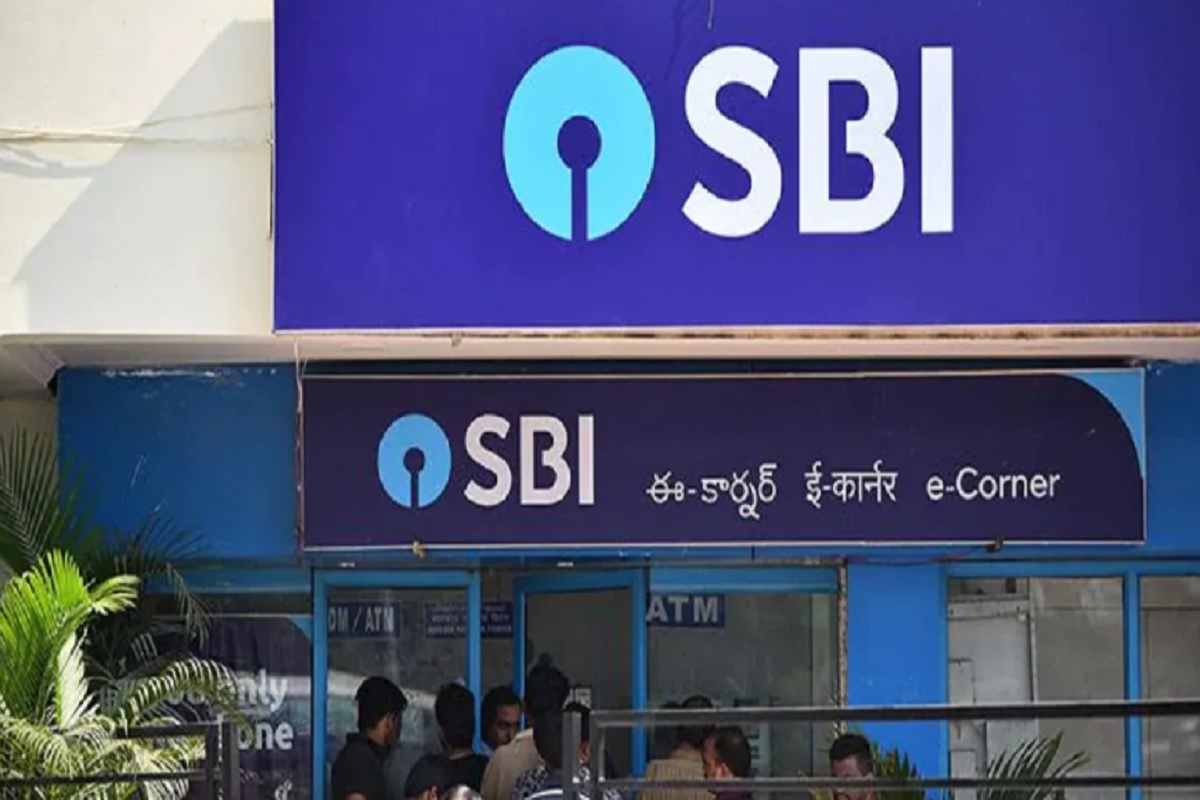 SBI मधील क्लार्क पदासाठी अर्ज करण्याची अंतिम मुदत वाढवली; 5 हजारांपेक्षा जास्त पदांसाठी होणार भरती