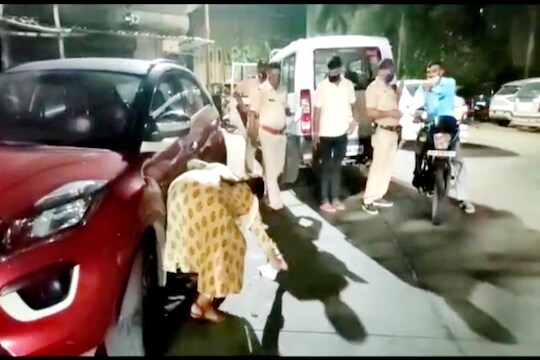 बोलण्यास नकार दिल्यानं अल्पवयीन मुलीवर ब्लेडनं जीवघेणा हल्ला, ठाण्यातील धक्कादायक घटना