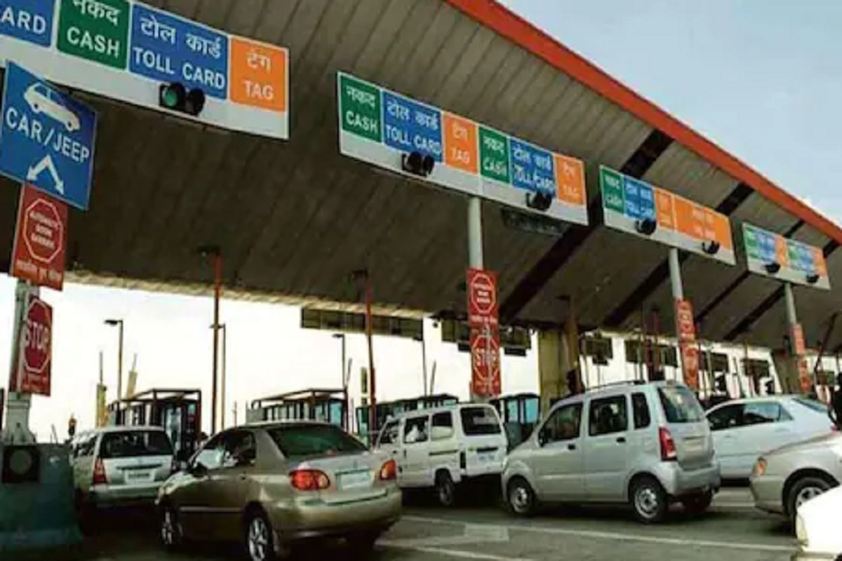 ...तर टोल प्लाझावर Toll भरू नका; मोदी सरकारचा वाहनधारकांना मोठा दिलासा