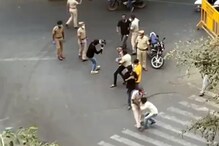 Corona चे नियम पायदळी तुडवणाऱ्यांना कोरोनाचा अनुभव, अॅम्ब्युलन्स-रुग्णालयाची सफर Corona चे नियम पायदळी तुडवणाऱ्यांना कोरोनाचा अनुभव, अॅम्ब्युलन्स-रुग्णालयाची सफर
