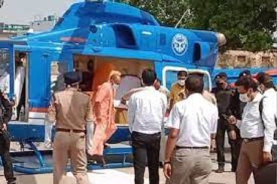 मोठी बातमी : योगी आदित्यनाथ यांच्या सुरक्षेत चूक, अपघातामधून बचावले