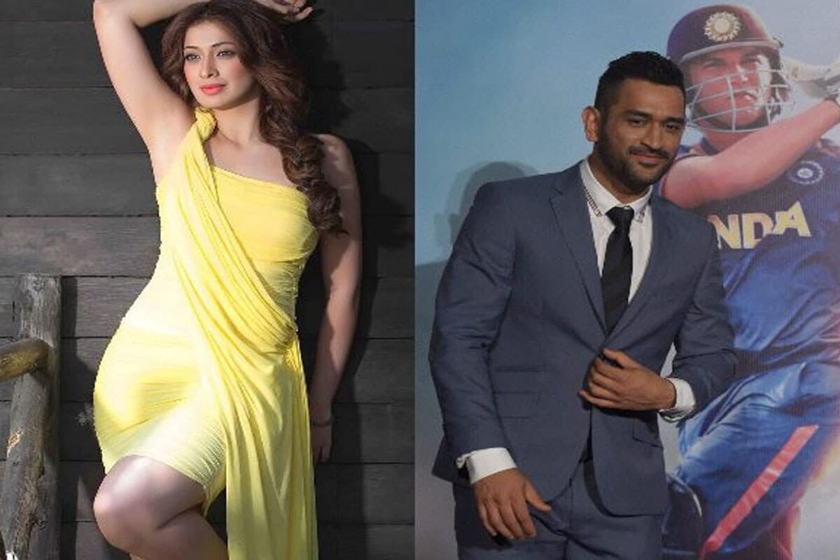 लक्ष्मी सोशल मीडियावर चांगलीच सक्रीय आहे. इनस्टाग्रामवर तिचे 28 लाखांपेक्षा जास्त फॉलोअर्स आहेत. लक्ष्मी सोशल मीडियावर चांगलीच सक्रीय आहे. इनस्टाग्रामवर तिचे 28 लाखांपेक्षा जास्त फॉलोअर्स आहेत.