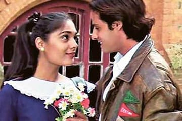 अनु अग्रवाल (Anu Aggarwal) तिच्या सुपरहिट आशिकी या चित्रपटासाठी ओळखली जाते. तिने साउथ चित्रपटांतही काम केलं होतं. अनु अग्रवाल (Anu Aggarwal) तिच्या सुपरहिट आशिकी या चित्रपटासाठी ओळखली जाते. तिने साउथ चित्रपटांतही काम केलं होतं.