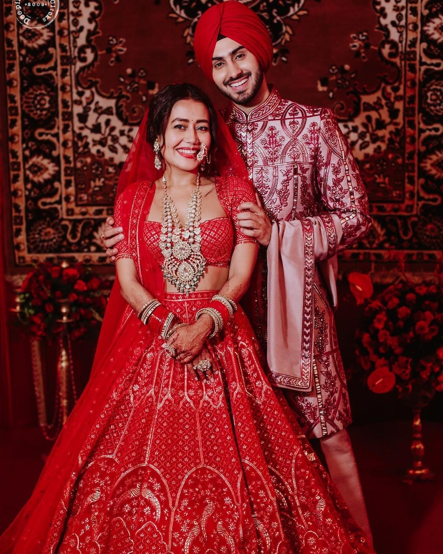 प्रसिद्ध गायिका नेहा कक्करने (Neha Kakkar) ऑक्टोबर 2020 मध्ये रोहनप्रित याच्याशी विवाह केला.