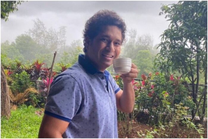 सचिन तेंडुलकरने वयाच्या 16 व्या वर्षीच आंतरराष्ट्रीय क्रिकेट खेळायला सुरुवात केली. अशा परिस्थितीत मास्टर ब्लास्ट फक्त १२ वी पर्यंतच शिकू शकला.