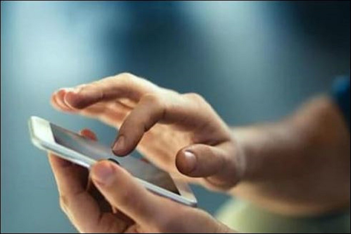 Mobile Game खेळण्यास आई-वडिलांनी केली मनाई, 16 वर्षीय मुलाने उचललं टोकाचं पाऊल (प्रातिनिधिक फोटो)