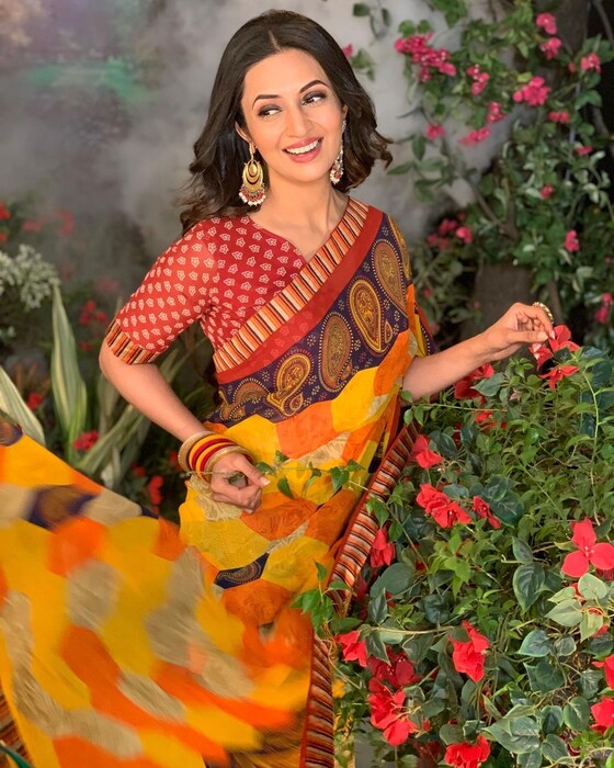 तर तोकडे कपडे घालणार नसल्याचं तिने सांगितलं होतं त्यासाठी तिने काही चित्रपटांच्या ऑफर्सही नाकारल्या होत्या.