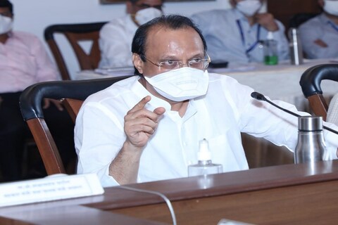 पुण्यातील कोरोना स्थितीचा आढावा घेतल्यावर उपमुख्यमंत्री अजित पवारांनी पत्रकारांसोबत संवाद साधला.