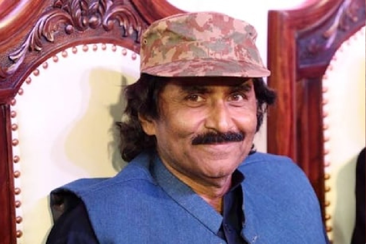 VIDEO : जेव्हा बॉलरला मारण्यासाठी धावला होता मियांदाद, किरण मोरेची केली होती नक्कल