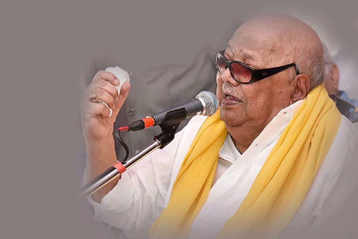 त्यानंतर 1971, 1989, 1996 आणि 2006 असं पाच वेळा ते तामिळनाडूचे मुख्यमंत्री बनले. 1957 पासून आजतागायत करूणानिधी सलग बारा वेळा विधानसभेवर निवडून आले. केंद्रातल्या यूपीए सरकारमध्येही त्यांच्या पक्षानं महत्त्वाची भूमिका पार पाडली. त्यानंतर 1971, 1989, 1996 आणि 2006 असं पाच वेळा ते तामिळनाडूचे मुख्यमंत्री बनले. 1957 पासून आजतागायत करूणानिधी सलग बारा वेळा विधानसभेवर निवडून आले. केंद्रातल्या यूपीए सरकारमध्येही त्यांच्या पक्षानं महत्त्वाची भूमिका पार पाडली.