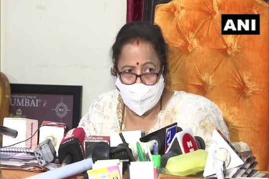 लोकलच्या प्रतीक्षेत असलेल्या सर्वसामान्य मुंबईकरांसाठी 'ही' बातमी महत्त्वाची