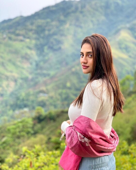 त्यामुळे नुसरत आणि यशदास गुप्ता यांच्या रिलेशनशिपवर शिक्कामोर्तब झाला आहे. गेल्या अनेक दिवसांपासून यांच्या अफेयरच्या चर्चा सुरु होत्या. 