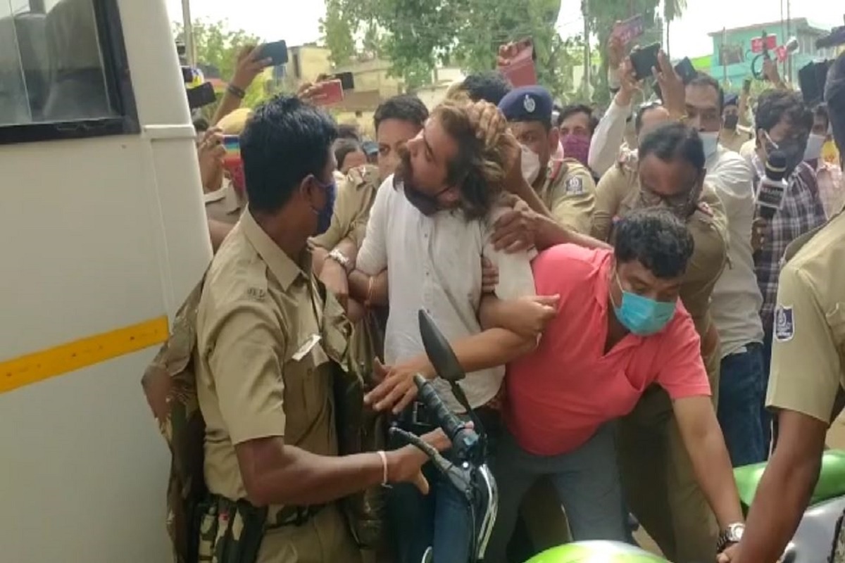 लग्नाचा प्रस्ताव नाकारला; संतप्त तरुणाने बंदुकीचा धाकावर कुटुंबाला ठेवलं ओलीस आणि मग...