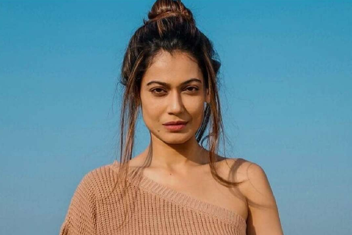 अभिनेत्री पायल रोहतगीला पोलिसांनी ठोकल्या बेड्या; मुलांना द्यायची हातपाय तोडण्याची धमकी