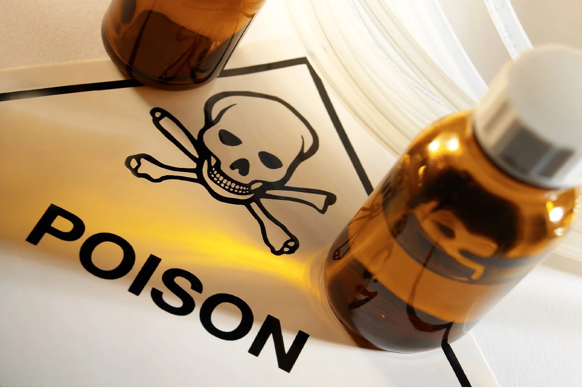 Mumbai News: भावासोबत झालेल्या क्षुल्लक वादामुळे 16 वर्षीय मुलीचं टोकाचं पाऊल, उंदीर मारण्याचं औषध पिऊन संपवलं जीवन