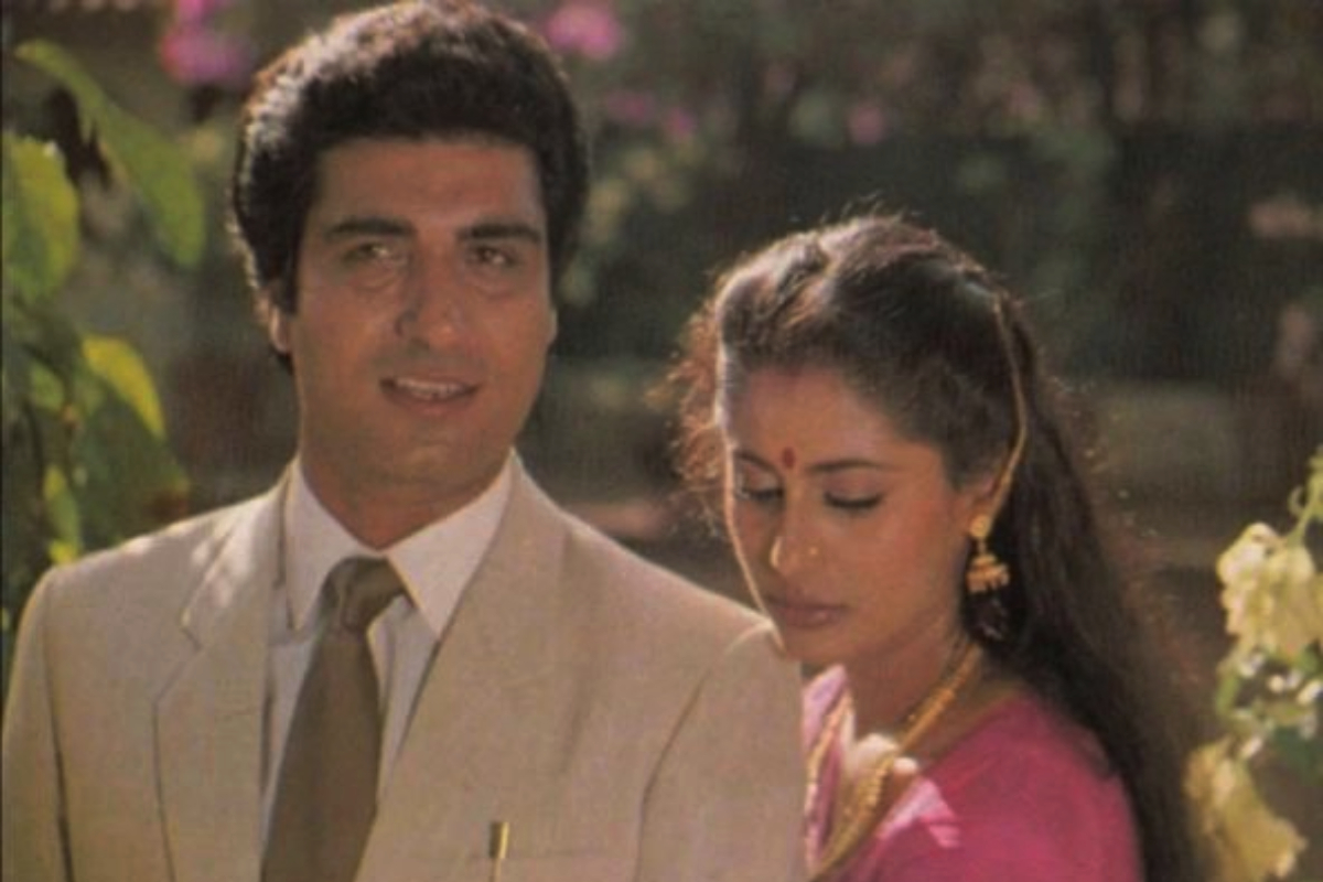 HBD: बॉलिवूडचा चार्मिंग खलनायक; स्मिता पाटीलनं राज बब्बरसाठी सोडलं होतं कुटुंब