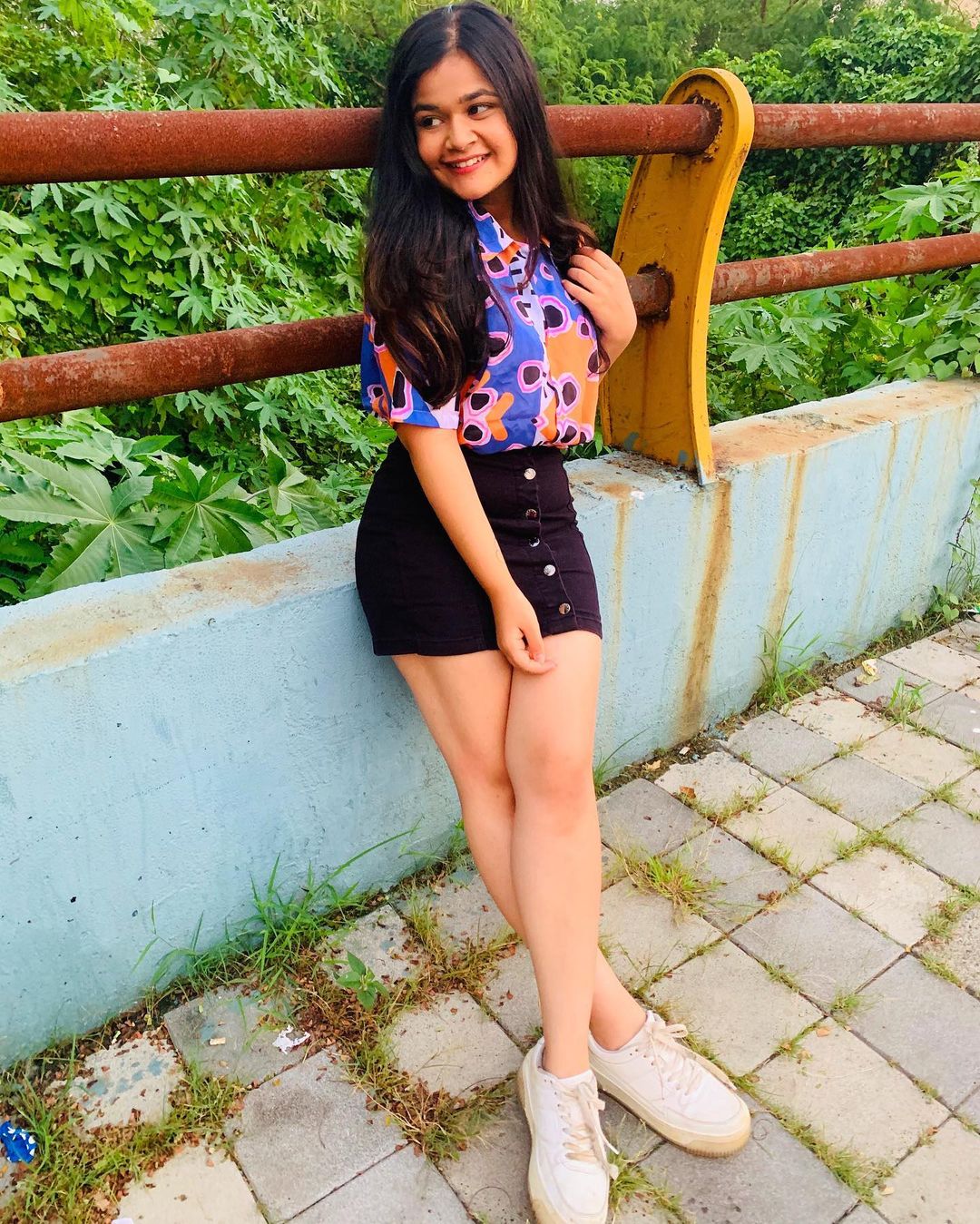 लहान असताना तिच्या जाड शरीरामुळे तिला चिडवलं जायचं. अनेकदा कॉमेडी शोमध्ये देखील तिच्या शरीरावरुन विनोद केले जायचे. या पार्श्वभूमीवर तिचा स्लीम ट्रिम लूक पाहून नेटकरी आश्चर्यचकित झाले आहेत.