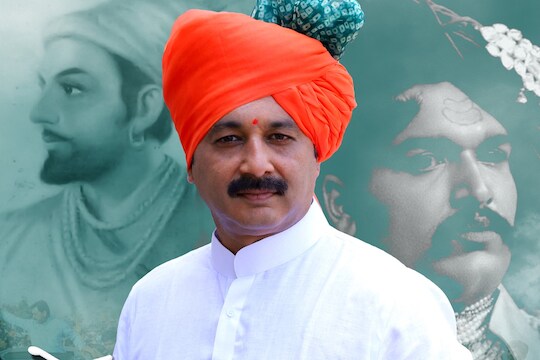  संभाजीराजे यांनी राष्ट्रपतींना मराठा आरक्षण प्रश्नी मराठा समाजाच्या भावना समजावून सांगण्यासाठी वेळ मागितला होता.