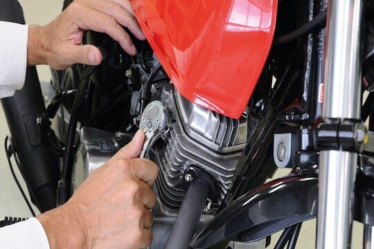 तुमची बाइक वारंवार नादुरुस्त होते? या सोप्या टिप्स करा फॉलो आणि करा मस्त राईड