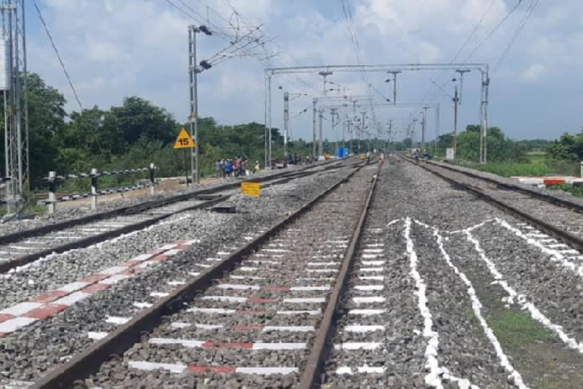 उत्तर महाराष्ट्रासाठी खूशखबर! जळगाव- भुसावळ रेल्वे प्रवास होणार सुखाचा