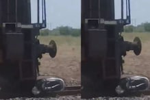 रेल्वे ट्रॅकवर करत होता बाईक स्टंट, अचानक आली ट्रेन आणि...; पाहा थरारक VIDEO रेल्वे ट्रॅकवर करत होता बाईक स्टंट, अचानक आली ट्रेन आणि...; पाहा थरारक VIDEO