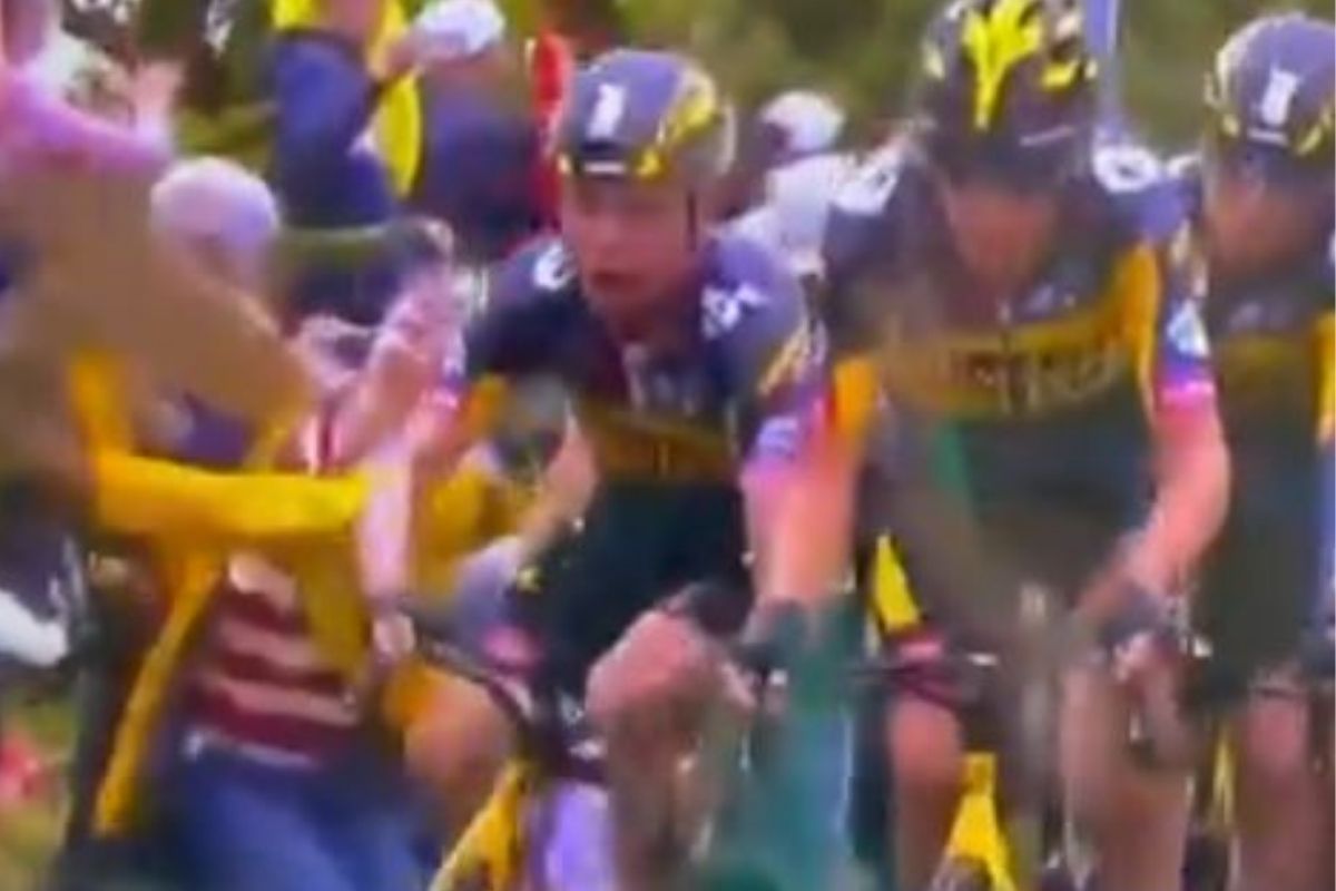 एका स्पर्धकाची चूक सर्वांनाच पडली महागात; सायकल रेसमधील भयंकर दुर्घटनेचा Video Viral