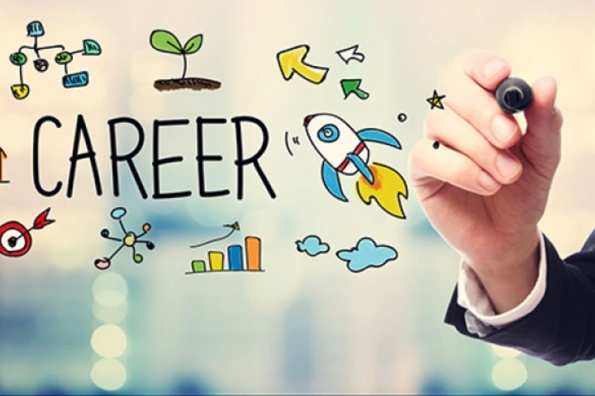 बारावी Science नंतर केवळ इंजिनिअरिंगच नाही 'या' क्षेत्रांमध्ये करा करिअर; जाणून घ्या संपूर्ण माहिती