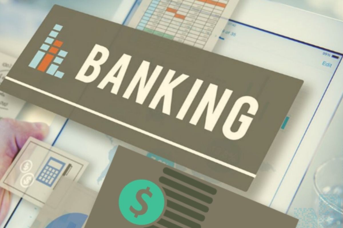 Bank Jobs after 12th: बँकिंग क्षेत्रात आहे पैसाच पैसा; जाणून घ्या करिअरच्या संधींबद्दल