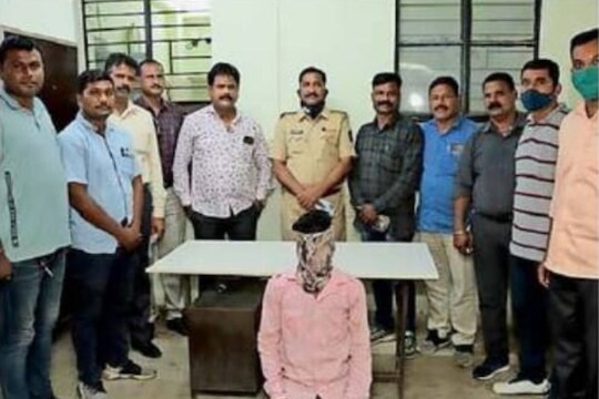 प्रेयसीची छेड काढल्यानं दिली आयुष्यभराची शिक्षा; दगडाने ठेचून केला खेळ खल्लास