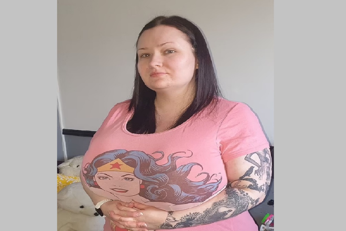 असे Breast नको गं बाई! आपल्या स्तनांना वैतागली महिला कारण...