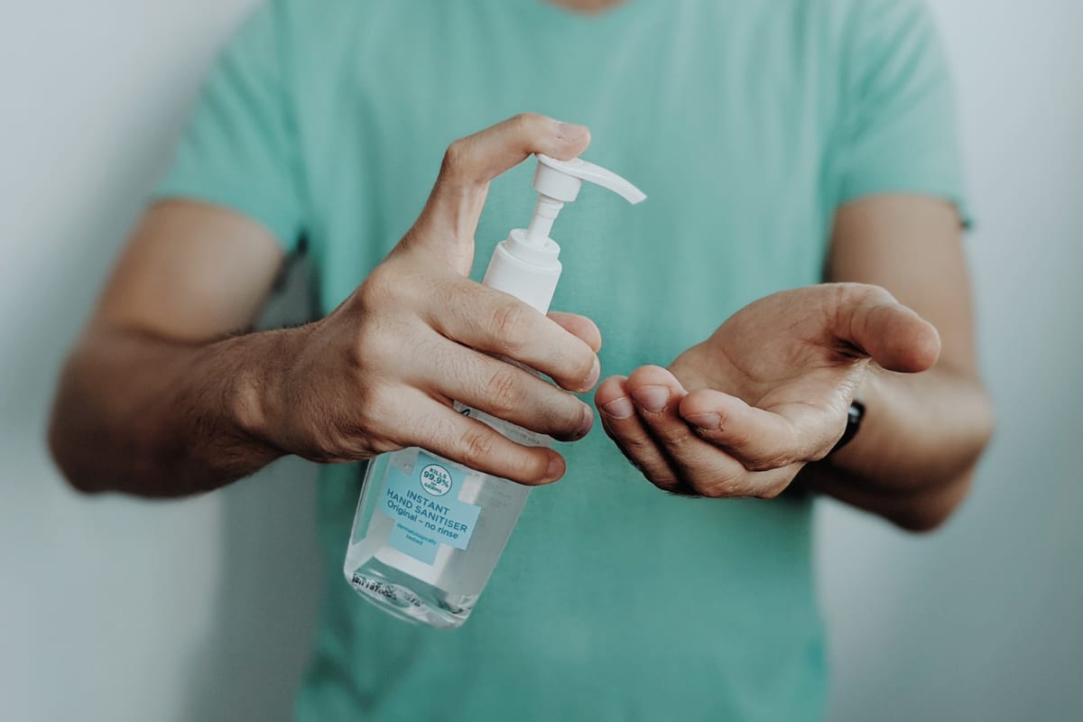 SANITIZERS चा खप आला निम्म्यावर, Corona कमी होतोय की त्याची दहशत?