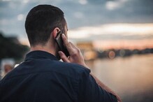 Phone मध्ये आवाज क्लियर येत नाहीये,घसबसल्या अशी सोडवा समस्या;पाहा सोप्या ट्रिक्स Phone मध्ये आवाज क्लियर येत नाहीये,घसबसल्या अशी सोडवा समस्या;पाहा सोप्या ट्रिक्स
