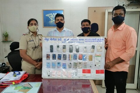 Online Fraud in Mumbai: कोविड साथीच्या काळात हर्बल उत्पादनाची ऑनलाइन विक्री करण्याच्या नावाखाली नागरिकांची आर्थिक फसवणूक करणाऱ्या टोळीचा चेंबूर पोलिसांनी पर्दाफाश केला आहे. याप्रकरणी पोलिसांनी तीन जणांना अटक केली आहे.