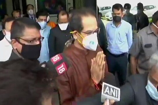 BREAKING NEWS: मुख्यमंत्री उद्धव ठाकरे दिल्लीत पोहोचले, थोड्याच वेळात मोदींची घेणार भेट
