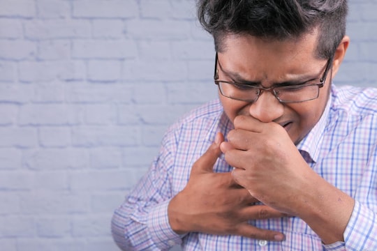 कच्च्या दुधामध्ये अनेक बॅक्टेरिया देखील असतात. ज्यामुळे टीबी किंवा काही प्राणघातक आजार होऊ शकतात. 