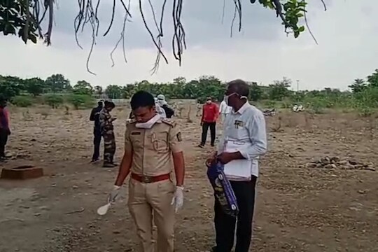 भरदिवसा शहरातील तडीपार गुंडाची दगडाने ठेचून हत्या; परिसरात खळबळ