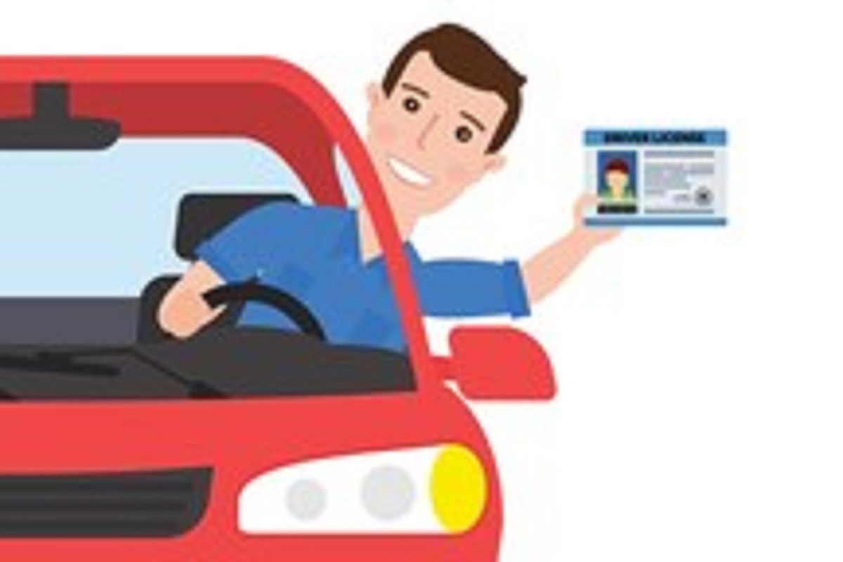 तुमच्या कामाची बातमी! Driving करताना चालानपासून वाचण्यासाठी डाउनलोड करा हे फायद्याचे App