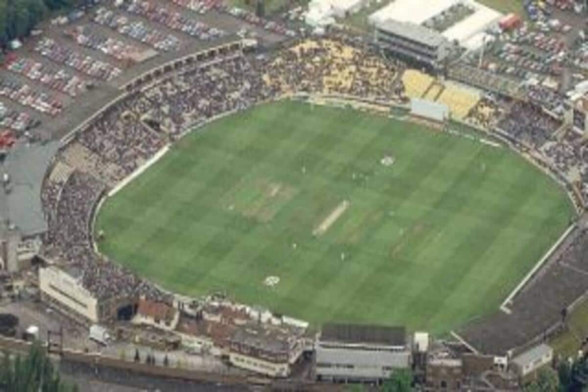 'इंग्लंडमध्ये वर्णद्वेष सहन केला', टीम इंडियाच्या माजी क्रिकेटपटूनं सांगितला धक्कादायक अनुभव