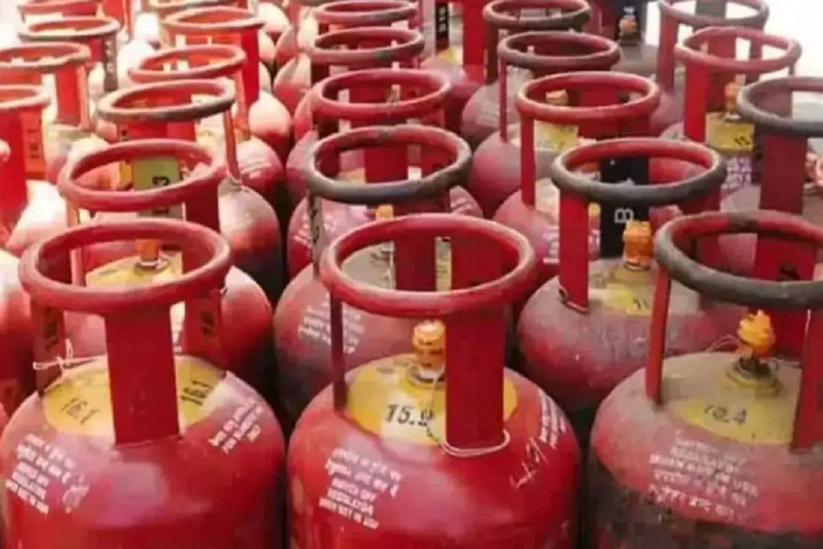 आता तुमच्या सिलेंडरचा जो भाग खाली झाला आहे, तिथे पाणी लवकर सुकेल आणि जिथपर्यंत गॅस भरलेला असेल, तिथे पाणी उशिरा सुकेल. आता तुमच्या सिलेंडरचा जो भाग खाली झाला आहे, तिथे पाणी लवकर सुकेल आणि जिथपर्यंत गॅस भरलेला असेल, तिथे पाणी उशिरा सुकेल.