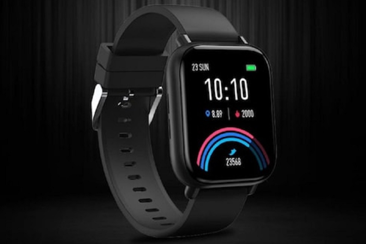 व्हॉईस कॉलिंग सपोर्टसह जबरदस्त Smartwatch लाँच, सिंगल चार्जमध्ये मिळेल 18 दिवसांचा बॅटरी बॅकअप