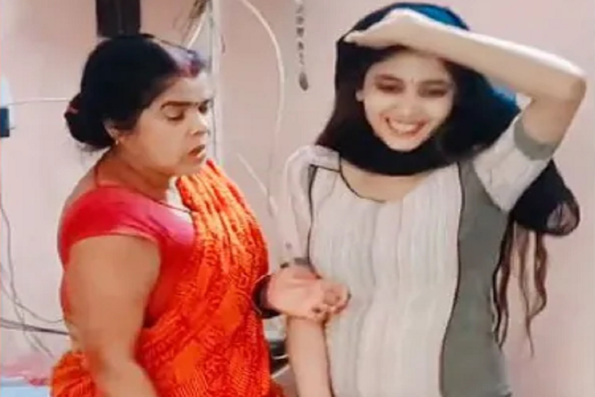 लग्नासाठी नाचत होती लेक, आईची सटकली आणि...; काय घडलं पाहा VIDEO