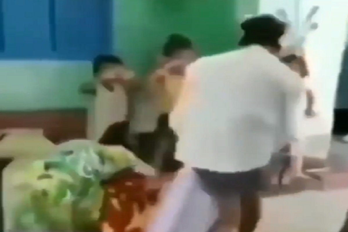 अशी रडली, अशी रडली नवरी की नवऱ्याची लुंगीही सुटली; पाठवणीचा कधीच पाहिला नसेल असा VIDEO